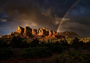 Горы на закате